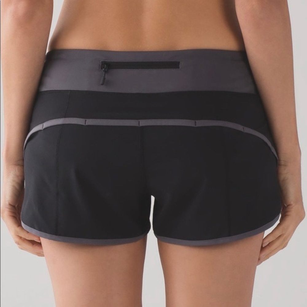 Lululemon Speed Short 2.5” - Black/Dark Carbon - 4